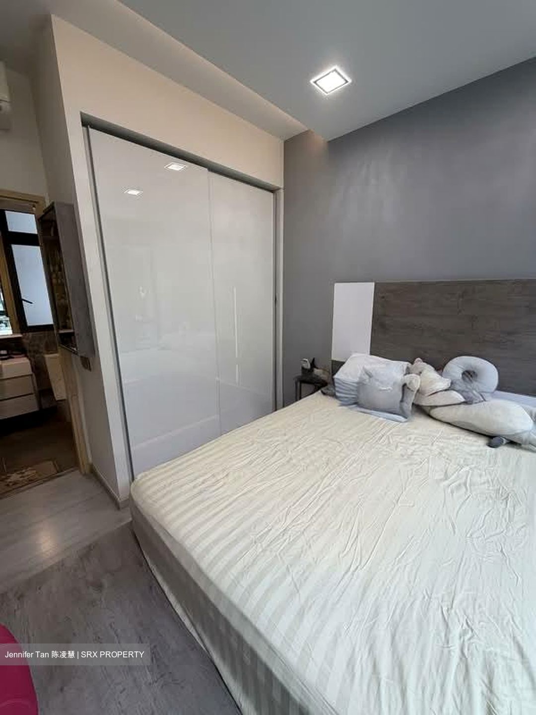 The Luxurie (D19), Condominium #557713141